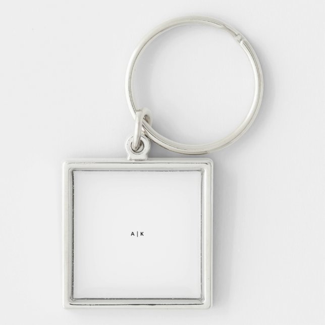 Premium Square, Liten Fyrkantig Silverfärgad Nyckelring (Framsidan)