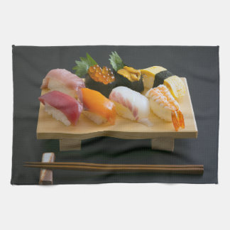 Premium Sushi on Traditional Board Kökshandduk