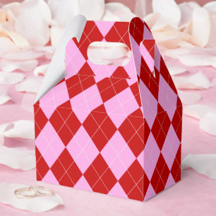 Preppy Argyle Tartan Diamond Play Red Rosa Presentaskar