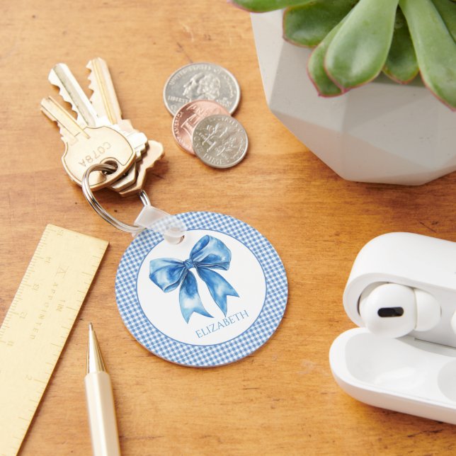 Preppy Blue and White Gingham and Bow Nyckelring (Skrivbord)