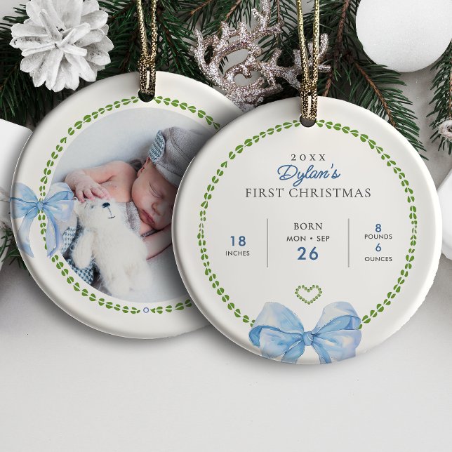 Preppy Blue Bows Baby's First Christmas Photo Julgransprydnad Keramik (Skapare uppladdad)