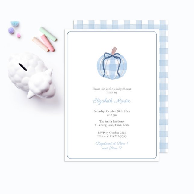 Preppy Blue Gingham Pumpkin Boy Shower Party Inbjudningar (Preppy Blue And White Gingham Plaid pumpkin baby shower for boy invitation with matching backer)