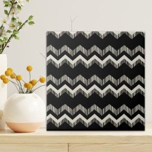 Preppy Girly Mönster Black och Grått Chevron Kakelplatta