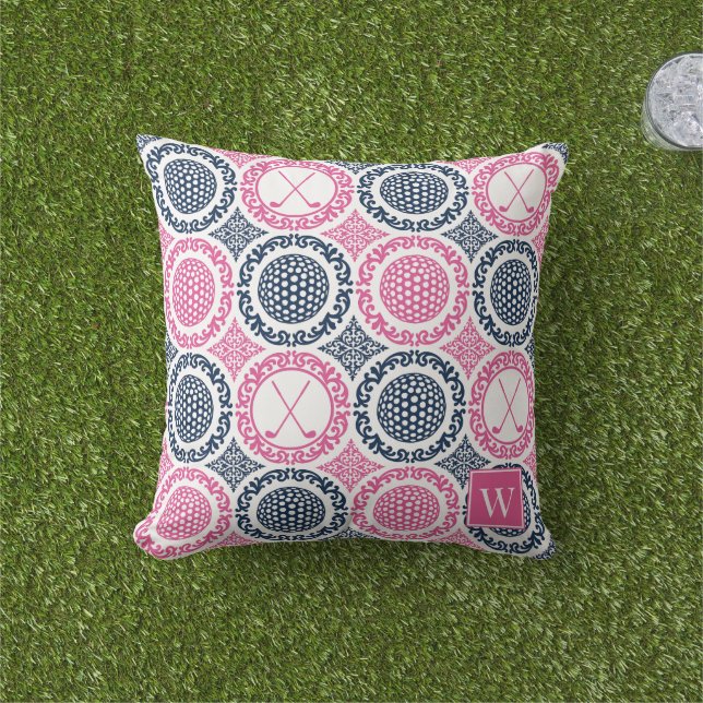 Preppy Golf Damask - Balls & Clubs Navy & Hot Pink Kudde (Gräs)