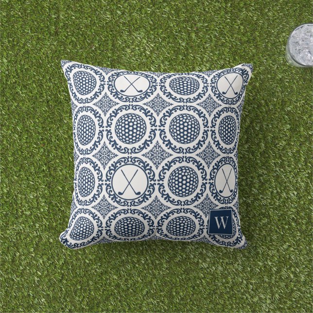 Preppy Golf Damask - Bollar & Klubbor i Marinblått Kudde (Gräs)