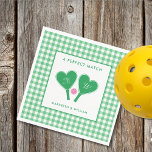 Preppy Green and Pink Wedding Pickleball Pappersservett<br><div class="desc">These custom napkins are perfect for bachelorette parties, couples showers, weddings and more with a pickleball theme. These napkins feature illustrations of heart shaped pickleball paddles and a pickleball and are ready to be customized with your own headline, initials on the paddles and full names below all with a preppy...</div>