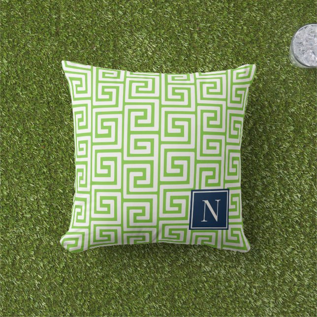 Preppy grekisk nyckelmonogram – Limegrön & Marinbl Kudde (Gräs)