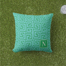 Preppy grekisk nyckelmonogram – Turkos & Grön Kudde