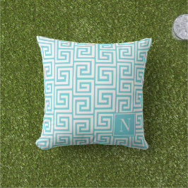 Preppy grekisk nyckelmonogram – Turkos & Vit Kudde