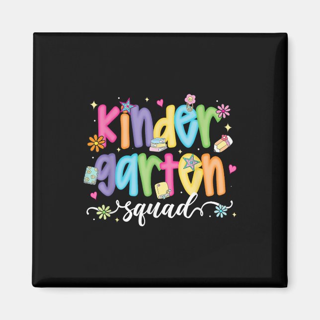 Preppy Kindergarten Squad Team Crew Teacher Back T Magnet (Framsidan)