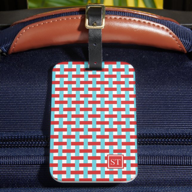 Preppy korgfläta – Röd & Turkos Monogram Bagagebricka (Framsida Insitu 2)