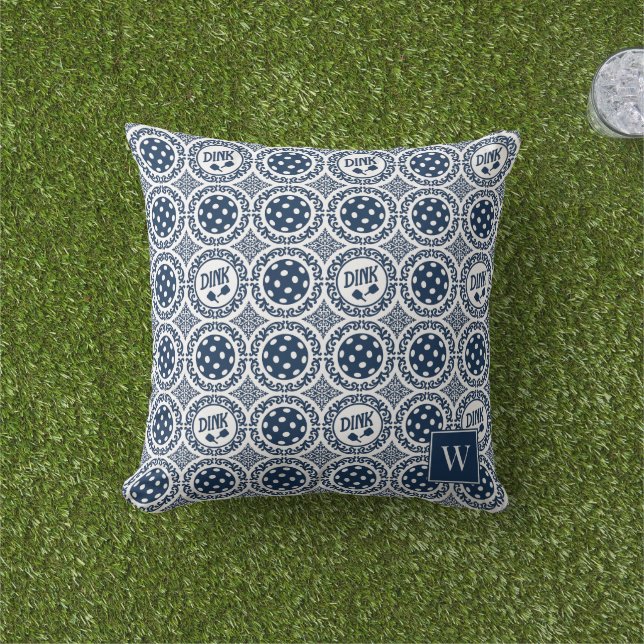 Preppy Pickleball Damask – Marinblå Dink-mönster   Kudde (Gräs)
