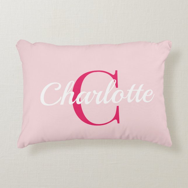 Preppy Pink Monogram Name Dorm Room Pillow  Prydnadskudde (Framsidan)