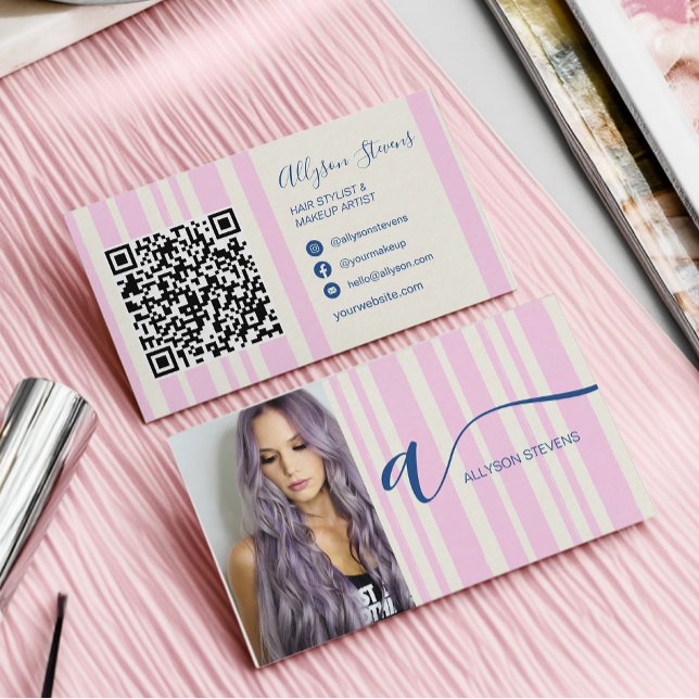Preppy-randiga blå hår-makeup-fotots initiala QR Visitkort (Preppy Stripes blue hair makeup photo initial qr Business Card)