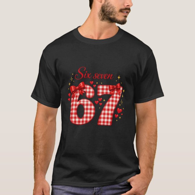 Preppy Red Checkered 67 Numbers with Bows and Hear T Shirt (Framsida)