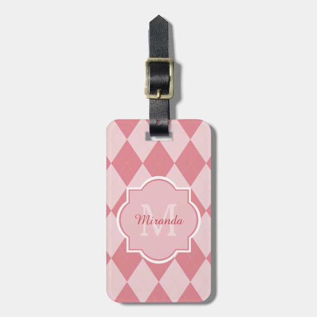 Preppy Rosa Argyle Girly Monogram Travel Namn Bagagebricka (Vertikal Framsida)
