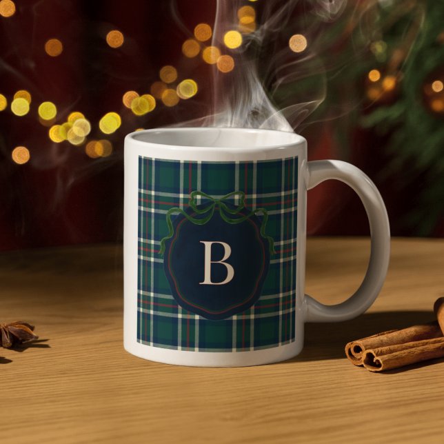 Preppy-rutig julmugg med monogram mugg (Skapare uppladdad)