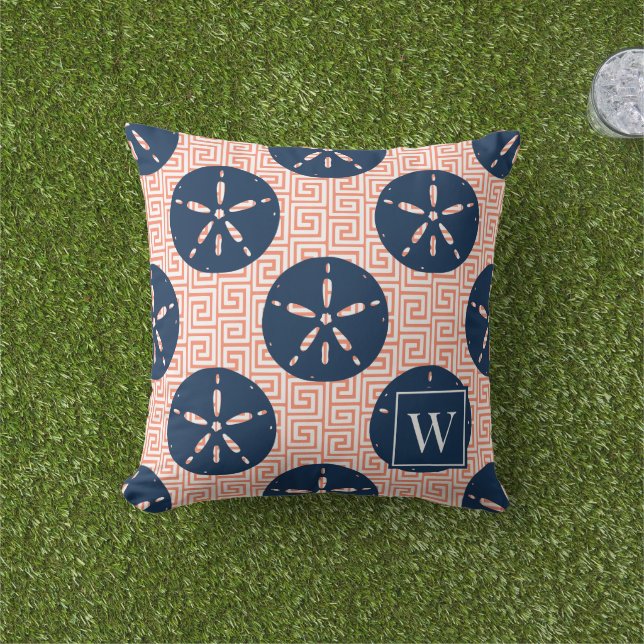 Preppy Sand Dollar Grekisk Nyckel Marinblå & Koral Kudde (Gräs)