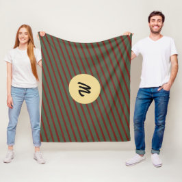 Preppy skoggrön och burgunderrandig monogram fleecefilt