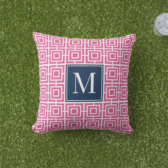 Preppy Square Lattice Monogram – Hot Pink & Navy Kudde (Gräs)