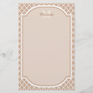 Preppy Tan Quatrefoil Mongogram med Namn Brevpapper
