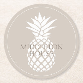 Preppy White Pineapple on Beige Personalized Underlägg Papper Rund
