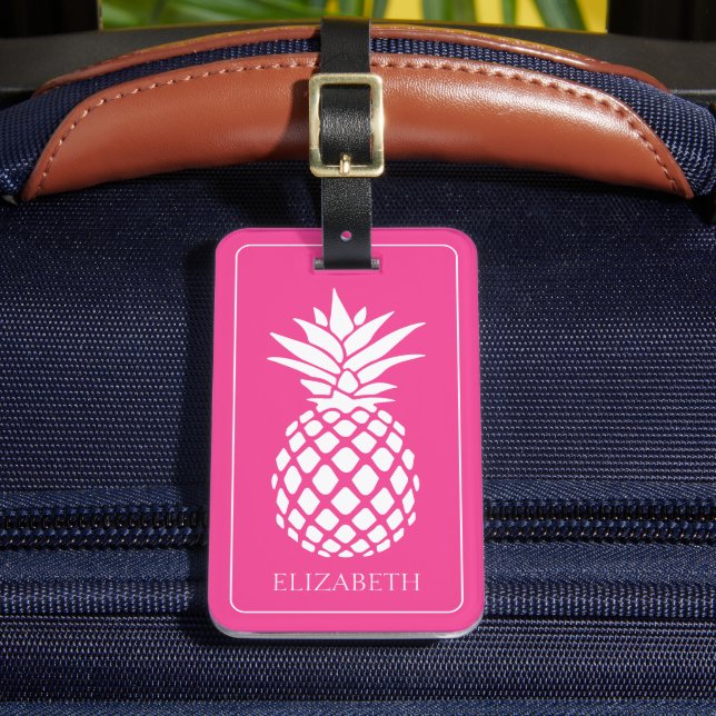 Preppy White Pineapple on Pink Bagagebricka (Framsida Insitu 2)