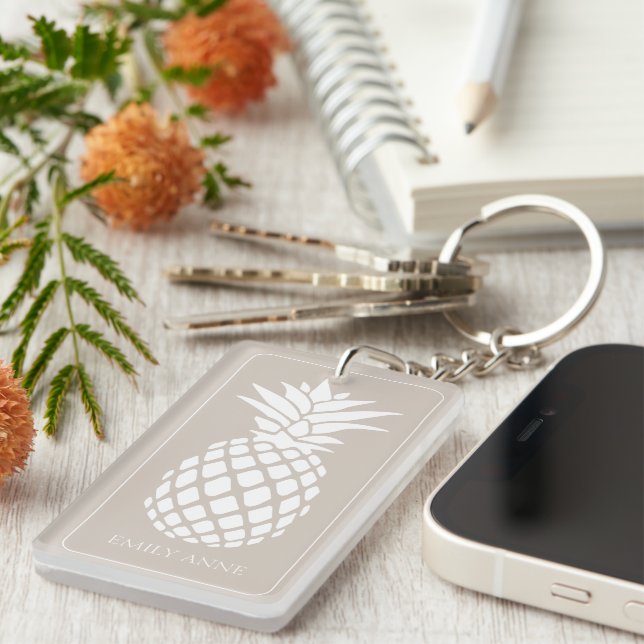 Preppy White Pineapple på Beige (Högra Framsidan)