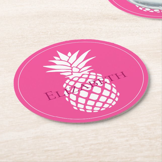 Preppy White Pineapples on Pink Underlägg Papper Rund (Vinklad)