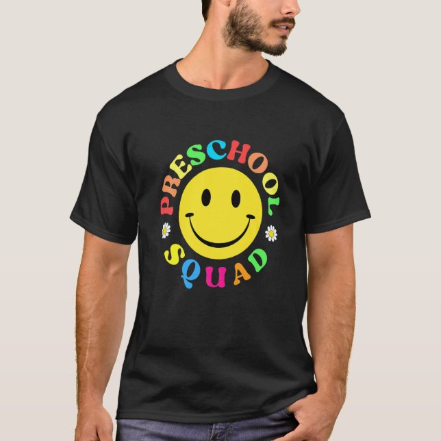 Preschool Squad Teacher Back to school Daycare App T Shirt (Framsida)