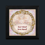 Presentbox för Cherub Heart Angel bröllop Minnesask<br><div class="desc">Flämbox för Cherub Heart Angel bröllop, Bröllop kläder, Bröllop t-shirts, bröllopsgåvor av ArtMuvz Illustration. Matchande Anpassade Bröllop möhippa, mottagning, repetitionsmiddagsutrustning. Fira kärlek i stil med vår bröllop-design, Perfekt för bruden, brudgummen, bröllopsfesten och gästerna. Du kan anpassa dig med ditt namn eller bröllop-datum. Underbar för händelser med anknytning till bröllop. Visa...</div>
