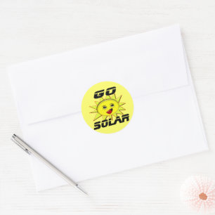 Presentidéer med solenergi och reklamprodukter T-s Runt Klistermärke