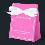 Presentlåda för festligheter<br><div class="desc">Denna presentlåda för festligheter visas i en elegant varmröd och vit färg.
Anpassa denna artikel och ändra exempelfilen till din egen.
Tips: Lägg bara till dina fantastiska godsaker och lägg till lite festlig band.</div>