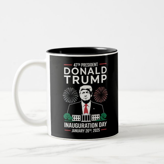 President 47 D J Trump invigning dag jan 2025 Två-Tonad Mugg (Vänster)