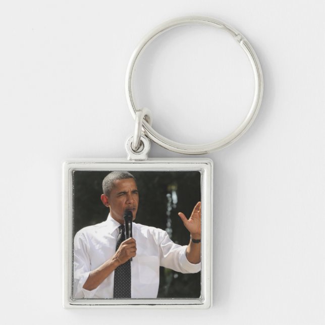 President Barack svarar på frågor om Fyrkantig Silverfärgad Nyckelring (Framsidan)