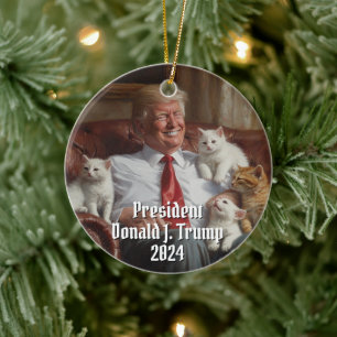 President Donald J. Trump Cats Kittens Funny 2024 Julgransprydnad Keramik