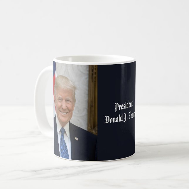 President Donald Trump 2017 Officiell Porträtt Kaffemugg (Framsida vänster)