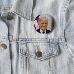 President Donald Trump 2017 Officiell Porträtt Knapp