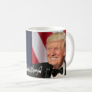 President Donald Trump med hans häfte Kaffemugg