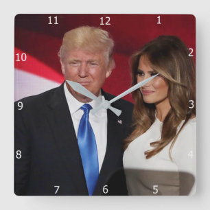 PRESIDENT DONALD TRUMP & MELANIA FYRKANTIG KLOCKA