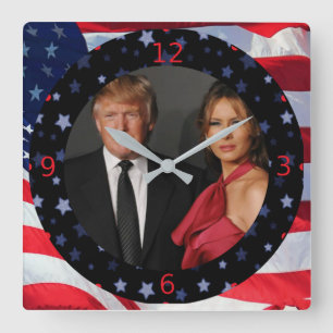 PRESIDENT DONALD TRUMP & MELANIA FYRKANTIG KLOCKA