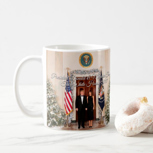 President Donald Trump & Melania jul 2017 Kaffemugg (Med munk)