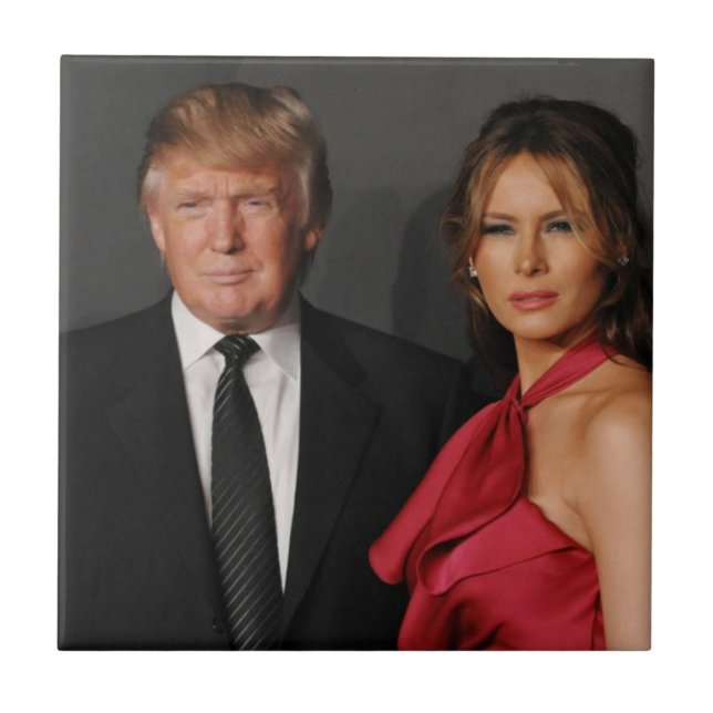 PRESIDENT DONALD TRUMP & MELANIA KAKELPLATTA (Framsidan)