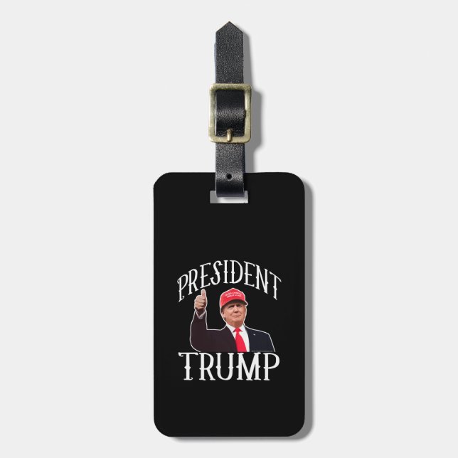 President Donald Trump Red Hat Thumbs Bagagebricka (Vertikal Framsida)