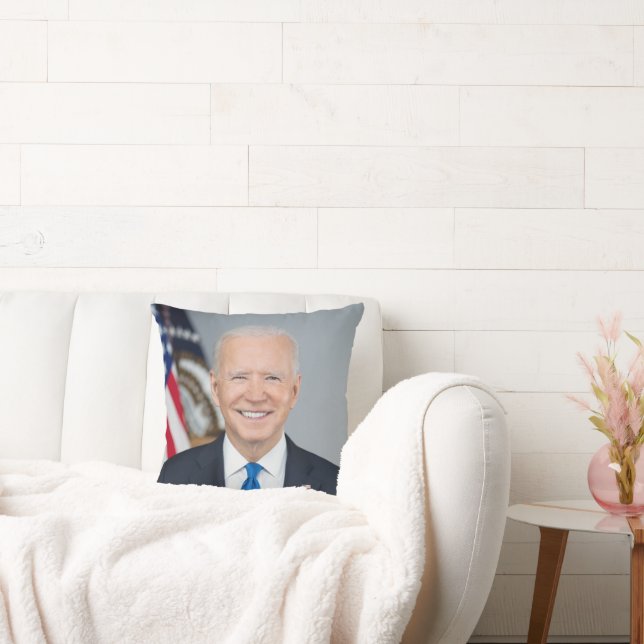 President Joe Biden Officiell 2021 Porträtt Kudde (Soffa)