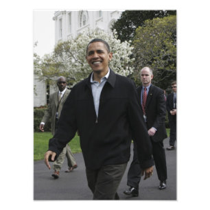 President Obama går till basketplanen Fototryck