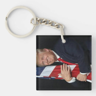 President Trump Hugger Flagga