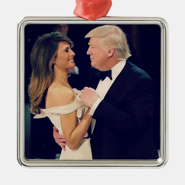 President Trump och Melania Dancing Julgransprydnad Metall (Framsidan)