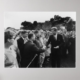 Presidenten Kennedy hälsar fredkårvolontärer Poster