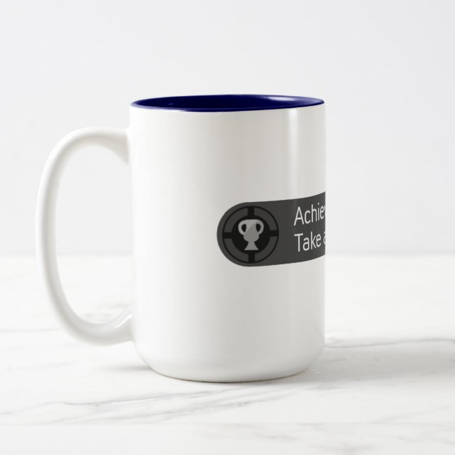 Prestation låst upp mugg (Vänster)